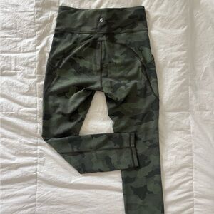 Lululemon leggings camo